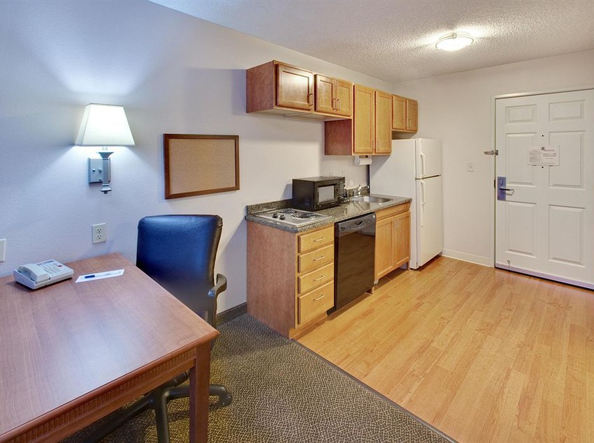 Hotel Candlewood Suites Rockford  | Rockford | Illinois | United States 9