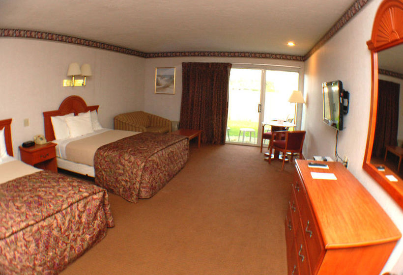 Hotel Cape Point West Yarmouth