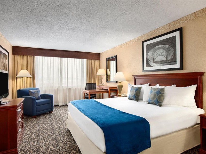 Capitol Plaza Hotel  | Jefferson City | Missouri | United States 13