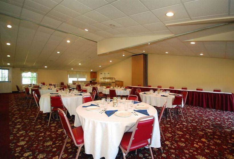 Captains Quarters Motel & Conference Center 