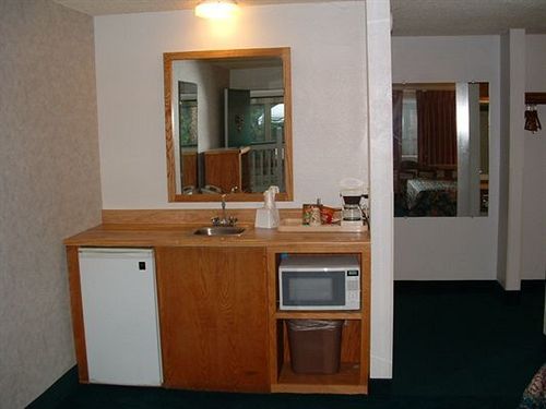 Motel Cedarwood Inn  | Ashland | Oregon | United States 8