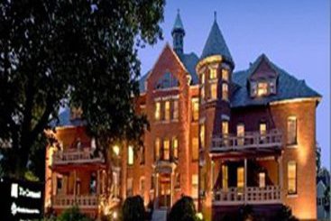 Hotel Centennial Inn 