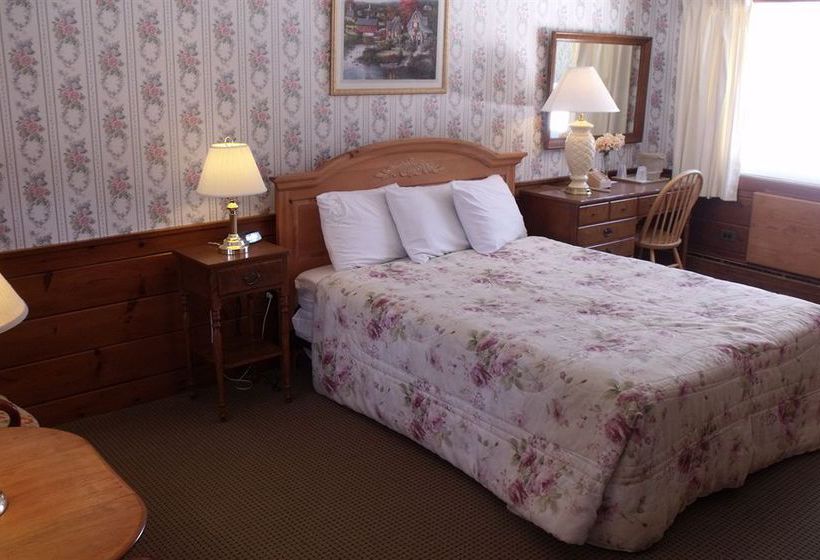 Clarendon Motel  | North Conway | New Hampshire | United States 16