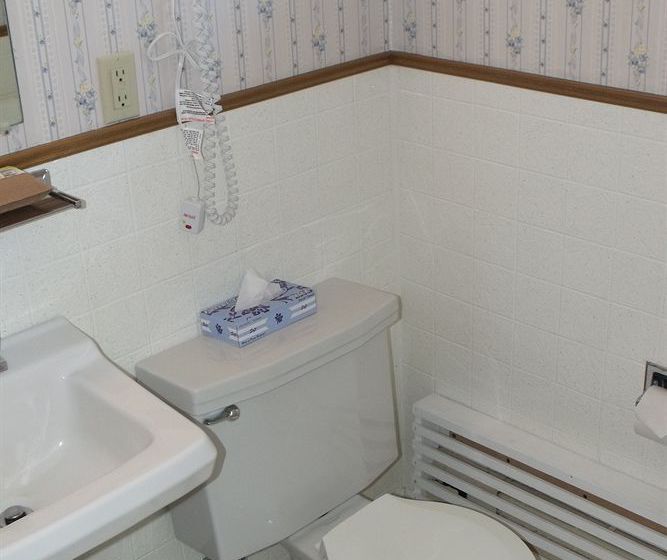 Clarendon Motel  | North Conway | New Hampshire | United States 19