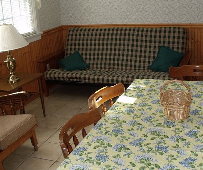 Clarendon Motel  | North Conway | New Hampshire | United States 9