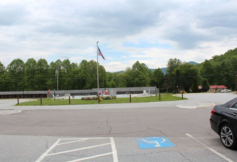 Hotel Colonial Inn  | Franklin | North Carolina | United States 11