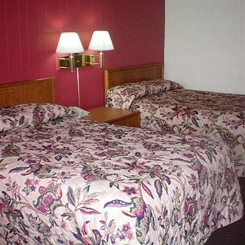 Hotel Colonial Inn  | Franklin | North Carolina | United States 20