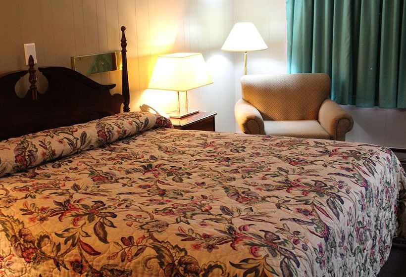 Hotel Colonial Inn  | Franklin | North Carolina | United States 8