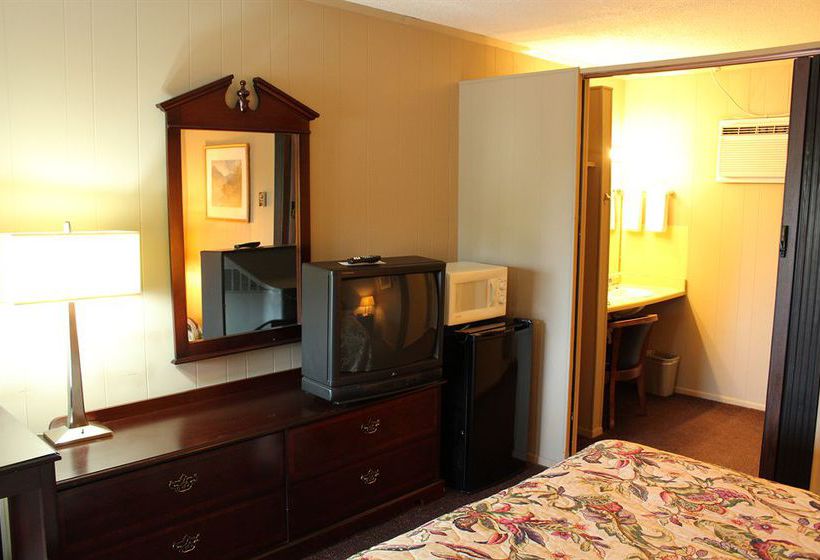 Hotel Colonial Inn  | Franklin | North Carolina | United States 9