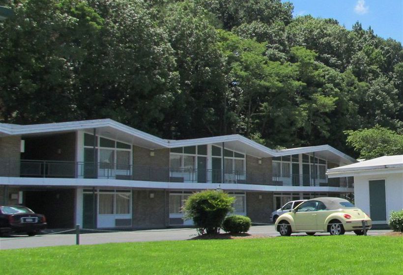 Hotel Colony House Roanoke Virginia