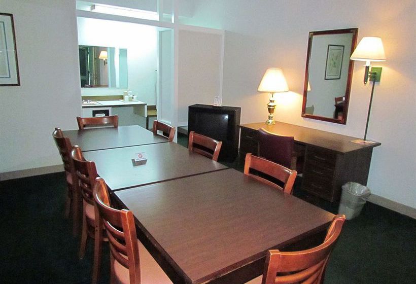 Hotel Colony House  | Roanoke | Virginia | United States 19