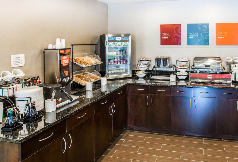 Hotel Comfort Inn & Suites Butler  | Butler | Pennsylvania | United States 10