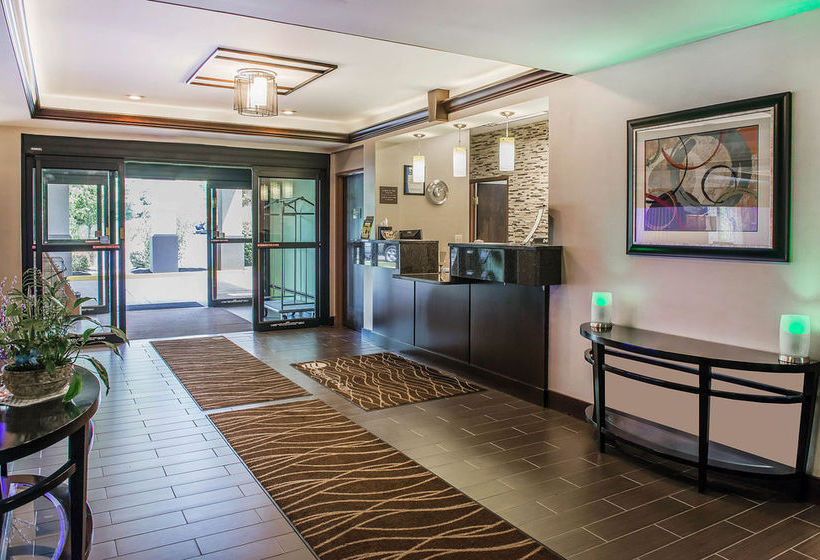 Hotel Comfort Inn & Suites Butler  | Butler | Pennsylvania | United States 16