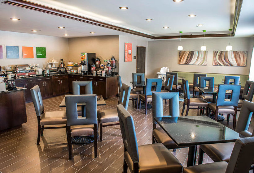 Hotel Comfort Inn & Suites Butler  | Butler | Pennsylvania | United States 9