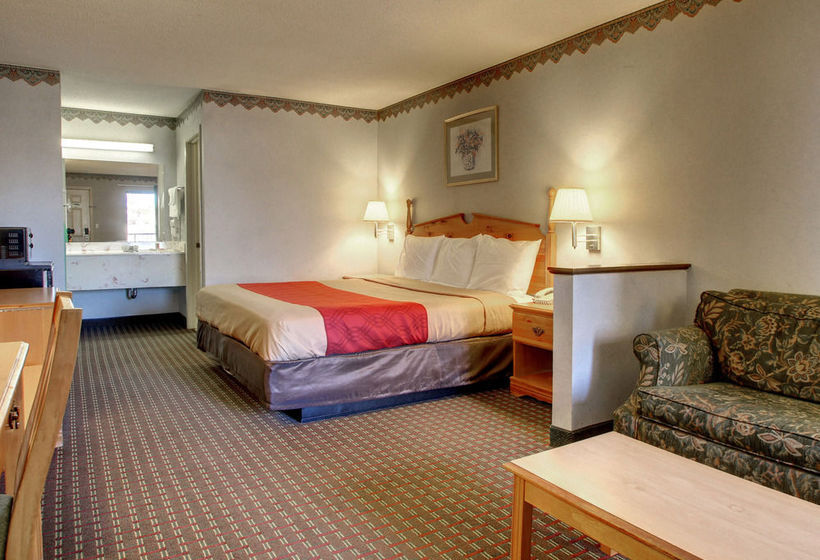 Hotel Econo Lodge Clinton  | Clinton | Mississippi | United States 18