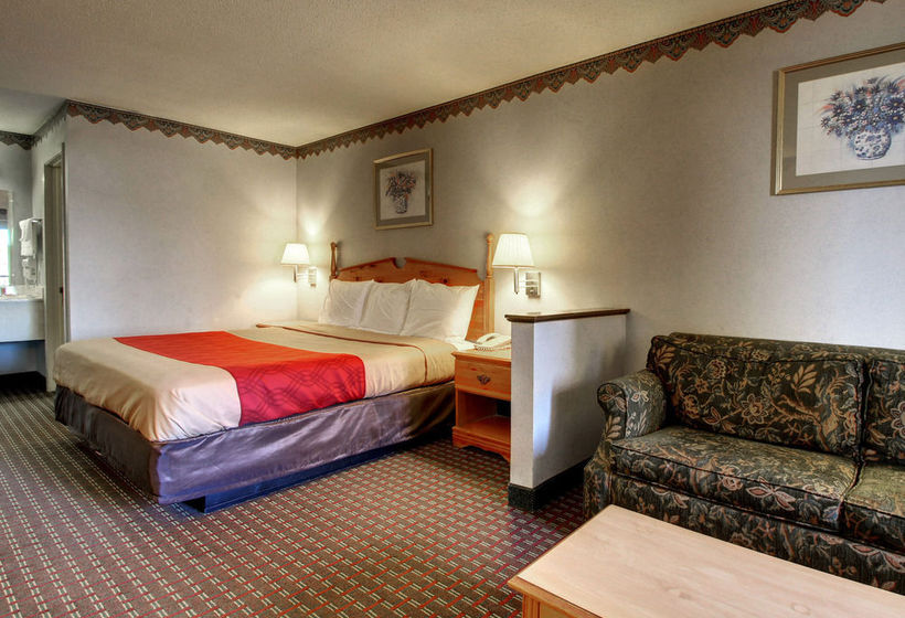 Hotel Econo Lodge Clinton  | Clinton | Mississippi | United States 19