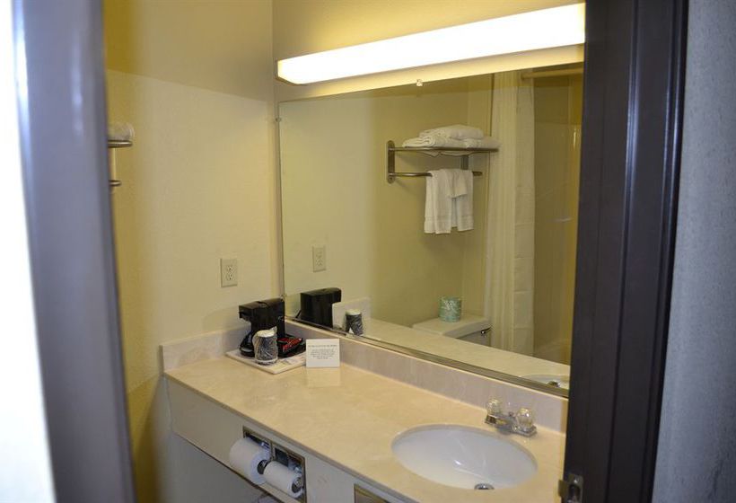 Hotel Luxury Inn & Suites Fremont   | Fremont | Nebraska | United States 16