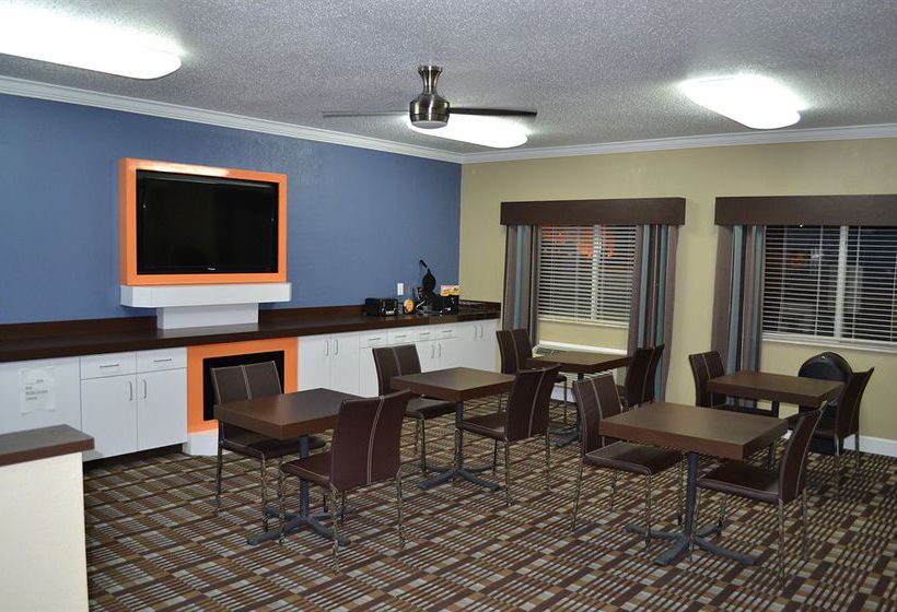 Hotel Luxury Inn & Suites Fremont   | Fremont | Nebraska | United States 6