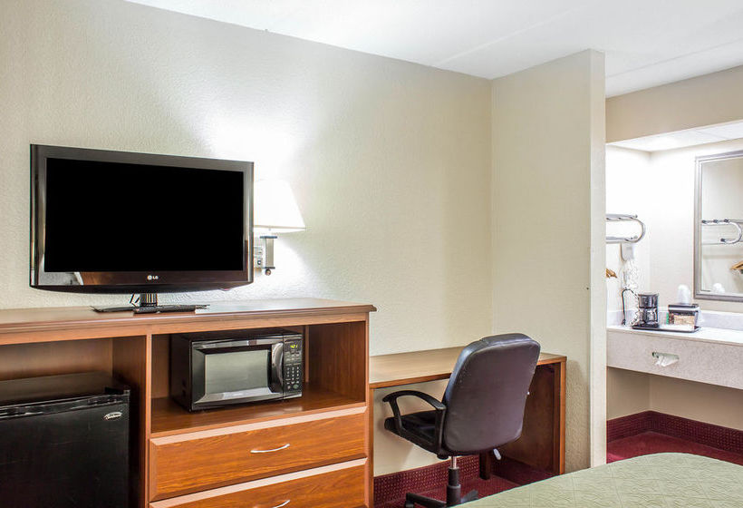 Hotel Quality Inn    | Selma | North Carolina | United States 16