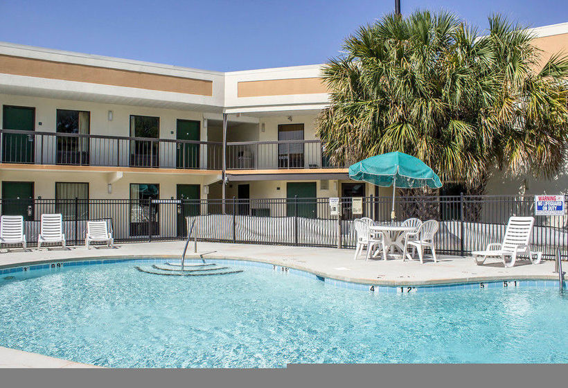 Hotel Quality Inn    | Selma | North Carolina | United States 18