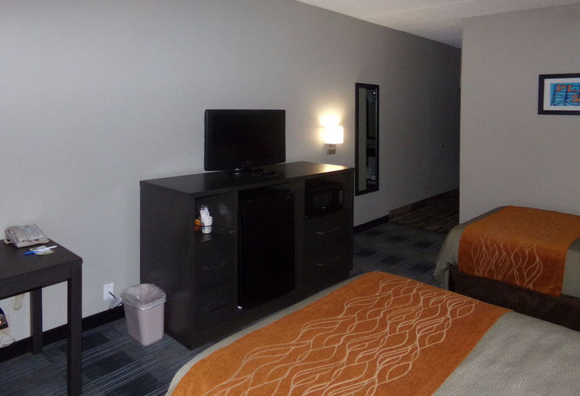 Hotel Comfort Inn Cleveland Airport  | Middleburg Heights | Ohio | Hotel negli Stati Uniti 1