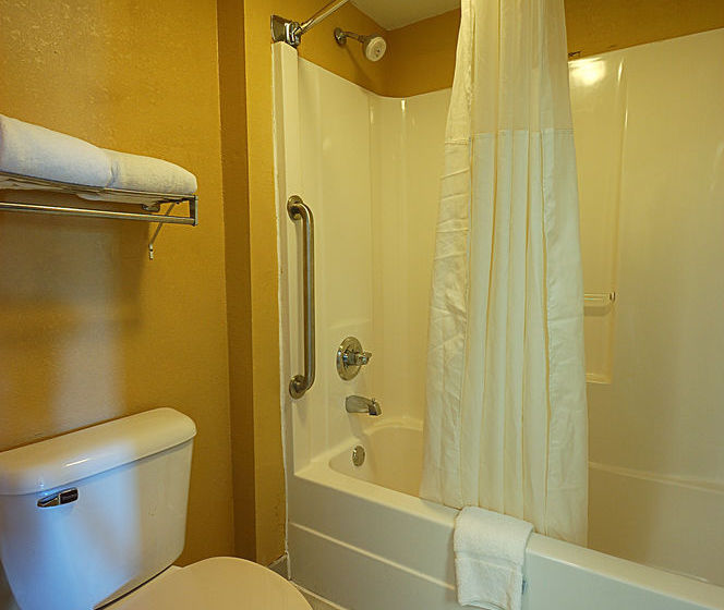 Hotel Quality Inn  | Milledgeville | Georgia | United States 19