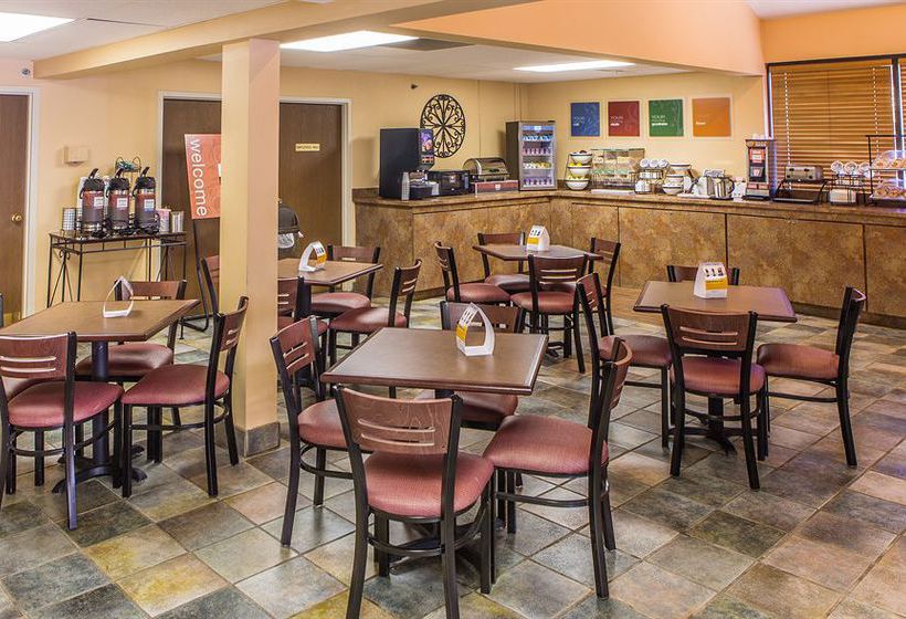 Hotel Quality Inn Toledo  | Toledo | Ohio | United States 18