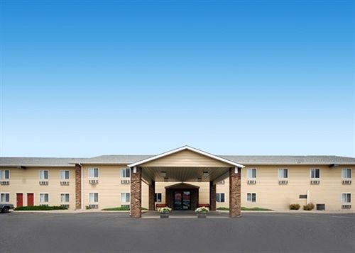 Hotel Quality Inn & Suites Watertown   | Watertown | South Dakota | United States 8
