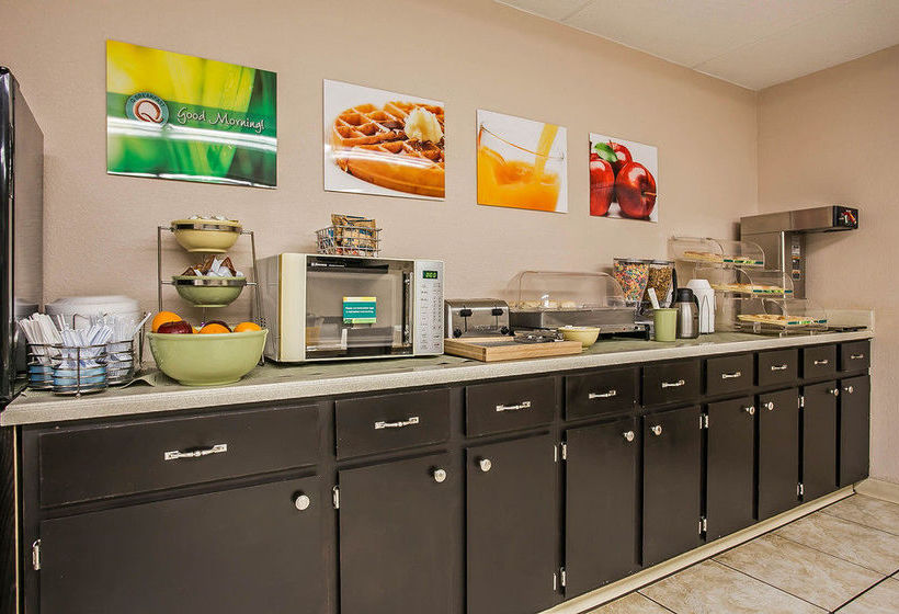 Hotel Quality Inn   Hartsville