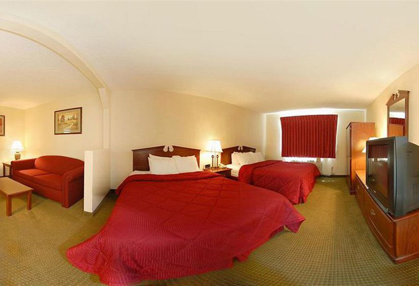 Hotel Comfort Inn & Suites North