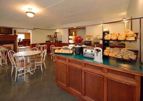 Hotel Comfort Inn & Suites  | West Springfield | Massachusetts | United States 18