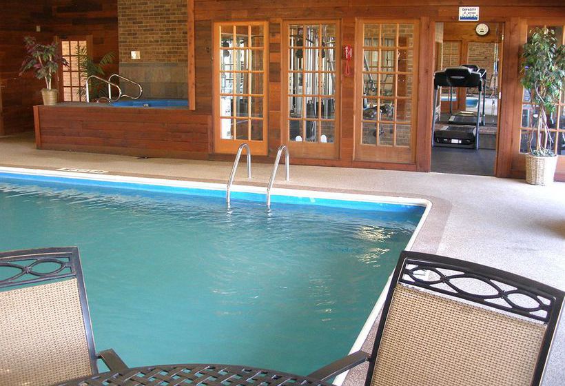 Hotel Quality Inn & Suites Kansas City Airport North  