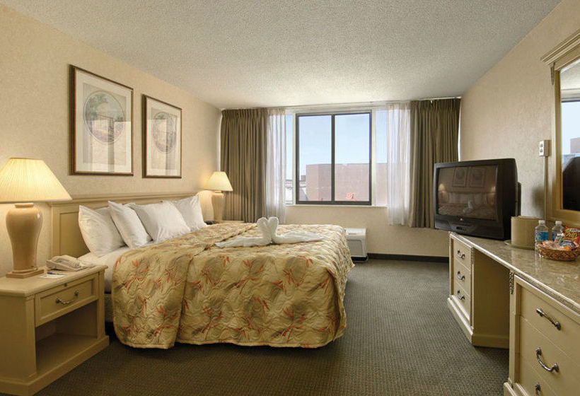 Hotel Comfort Inn Downtown  | Cleveland | Ohio | United States 10