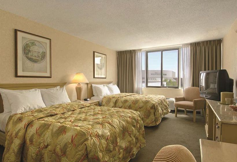 Hotel Comfort Inn Downtown  | Cleveland | Ohio | United States 2