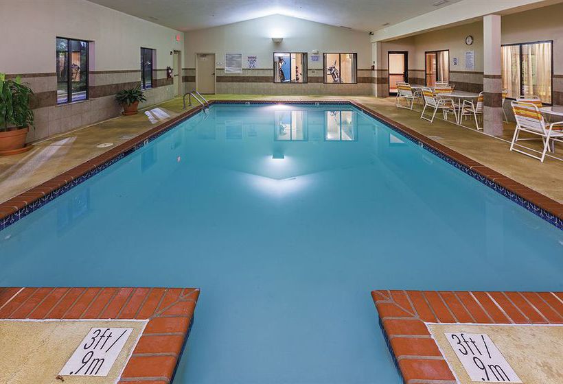 Hotel Comfort Inn & Suites East  | Midwest City | Oklahoma | Estados Unidos 13