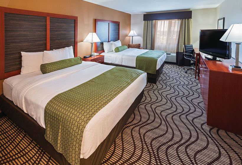 Hotel Comfort Inn & Suites East  | Midwest City | Oklahoma | Estados Unidos 3