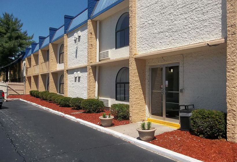 Hotel Comfort Inn South 