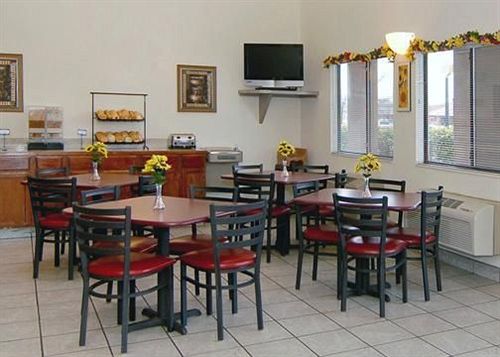 Hotel Econo Lodge West Albuquerque  | Albuquerque | New Mexico | United States 4