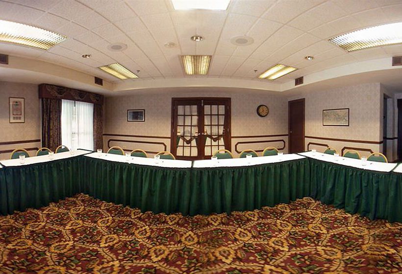 Hotel Comfort Suites Aurora