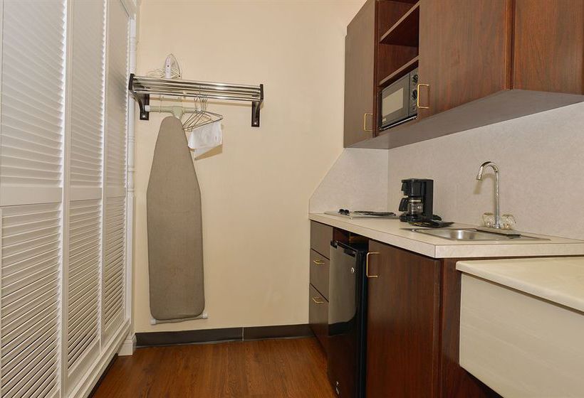 Hotel Arbor Suites Medical Mile  | Springfield | Missouri | United States 1