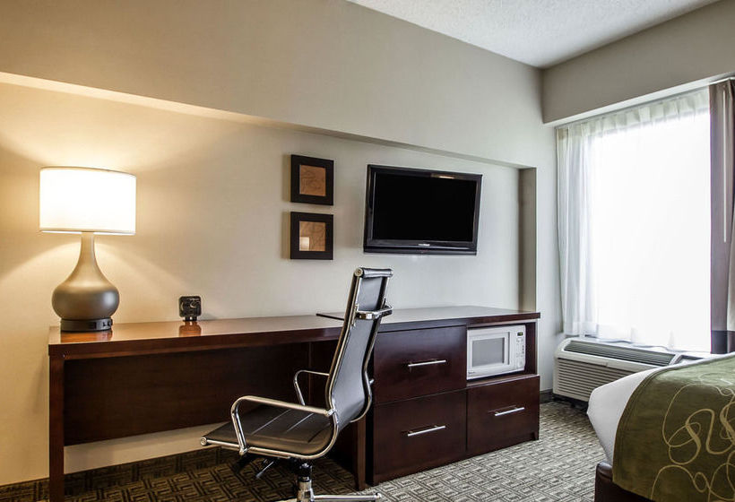 Hotel Comfort Suites  | Avenel | New Jersey | United States 19