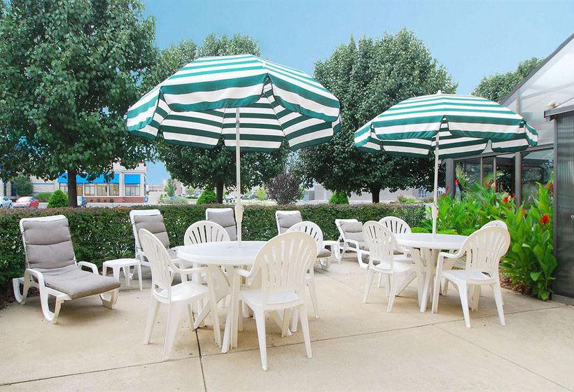 Hotel Comfort Suites 