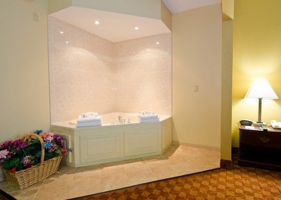 Hotel Comfort Suites  | Hagerstown | Maryland | United States 10