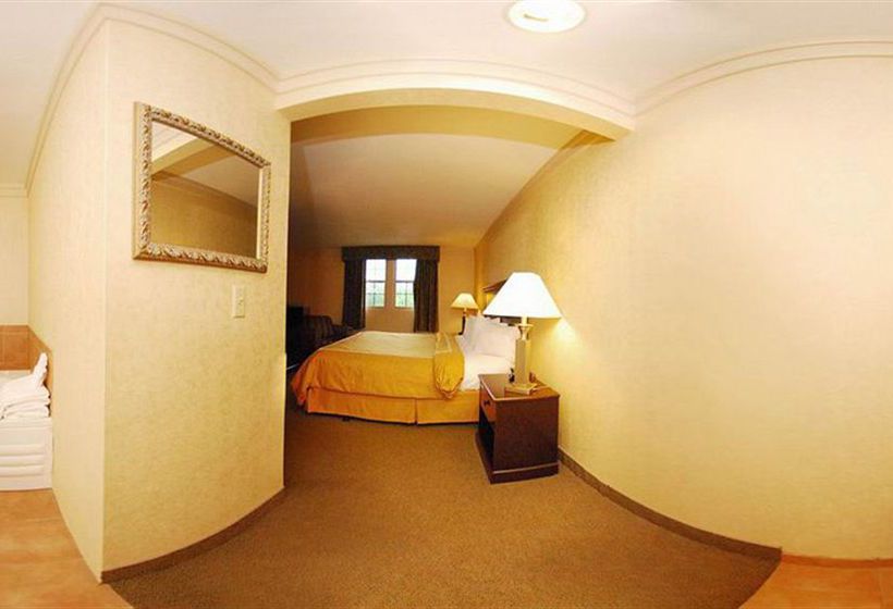 Hotel Comfort Suites