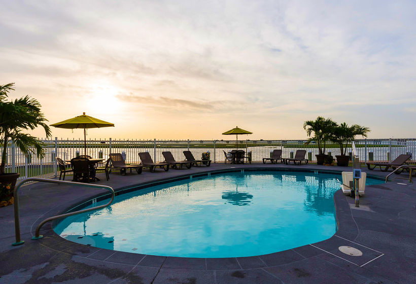 Hotel Comfort Suites Chincoteague  | Chincoteague Island | Virginia | Estados Unidos 12