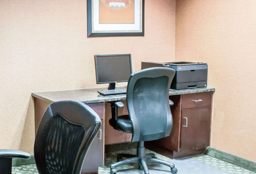 Hotel Comfort Suites Raleigh Durham Airport  | Durham | North Carolina | United States 6