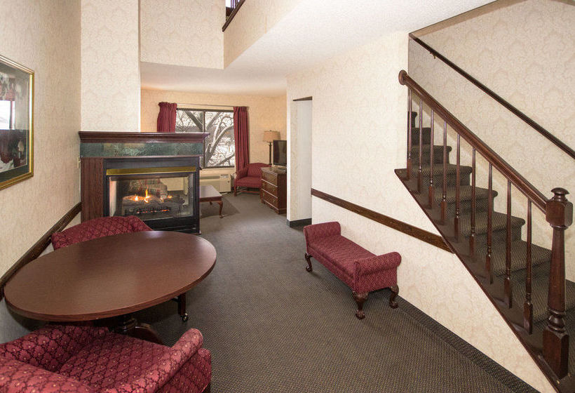 Cliffbreakers Lexington Hotel   | Rockford | Illinois | United States 15