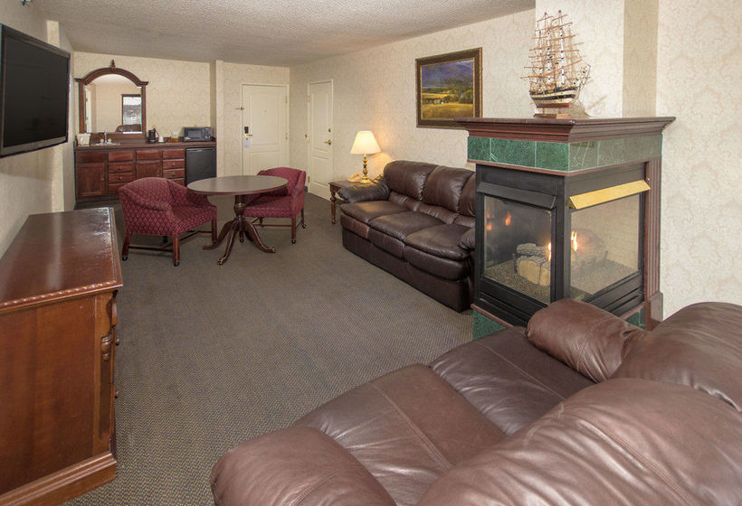 Cliffbreakers Lexington Hotel   | Rockford | Illinois | United States 16