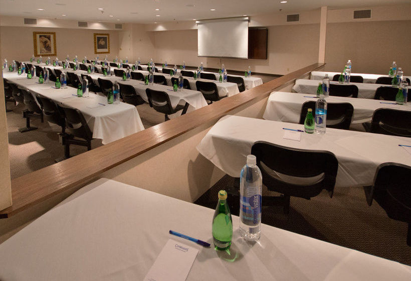 Cliffbreakers Lexington Hotel   | Rockford | Illinois | United States 4