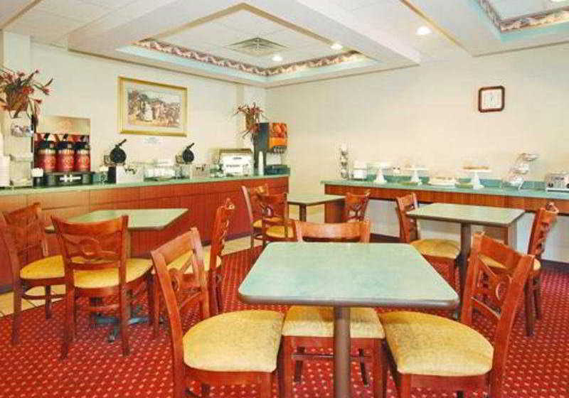 Hotel Comfort Suites Knoxville  | Knoxville | Tennessee | United States 6